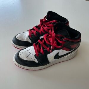 Kids air Jordan size 4.5